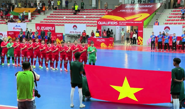Die vietnamesische Futsal-Mannschaft der Frauen besiegt gegen Myanmar im Eröffnungsspiel des Asien-Turniers