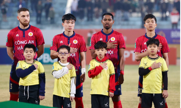 Die vietnamesische Fußballnationalmannschaft wird bald einen weiteren eingebürgerten Verteidiger haben