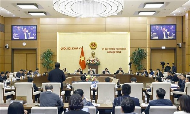 Dem Parlament die Änderung von BIP-Wachstum in diesem Jahr vorgelegt