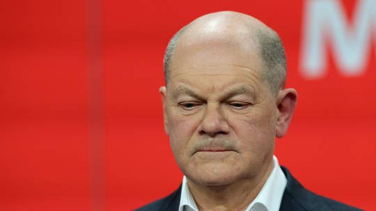 Bundestagswahl: Bundeskanzler Olaf Scholz räumt Niederlage ein