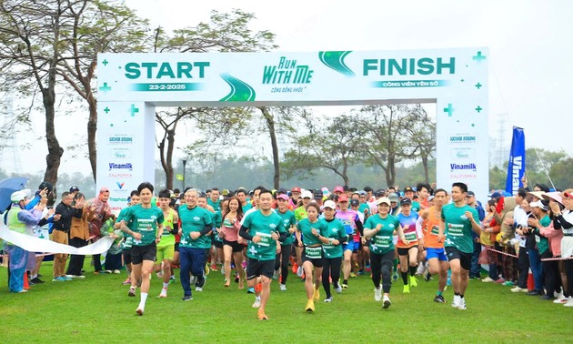 Hunderte Ärzte und Krankenpfleger nehmen am Lauf „Run With Me” teil