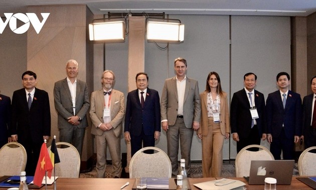 Parlamentspräsident Tran Thanh Man trifft Leiter des belgischen und kubanischen Parlaments