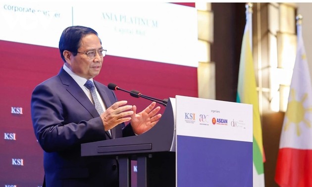 Premierminister Pham Minh Chinh nimmt am Forum der ASEAN-Führungskräfte und -Partner teil