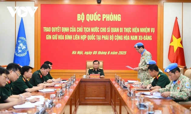 Entscheidungen des Staatspräsidenten an Offiziere bei UN-Friedensmission im Südsudan