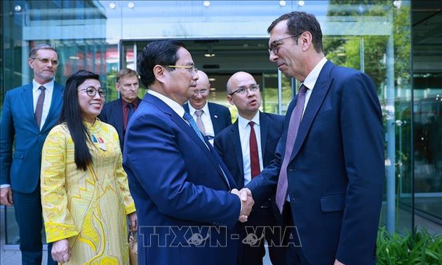 Premierminister Pham Minh Chinh besucht die französische Staatsbahn (SNCF)
