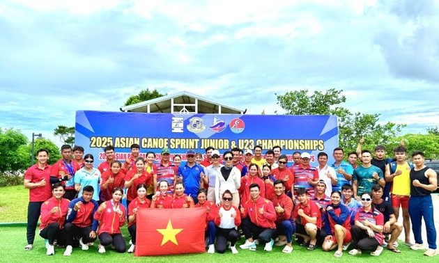 Der vietnamesische Kanusport gewinnt zehn Goldmedaillen bei regionalen Turnieren