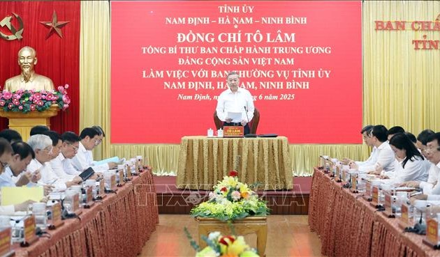 KPV-Generalsekretär To Lam tagt mit Parteileitungen der Provinzen Nam Dinh, Ha Nam und Ninh Binh