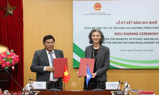 Internationale Zusammenarbeit zur Verbreitung der Errungenschaften Vietnams im Bereich der ethnischen Arbeit