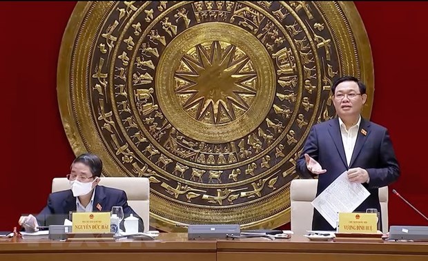 국회의장, 닌투언 원자력 발전소 중단, “중앙당의 올바른 결정”