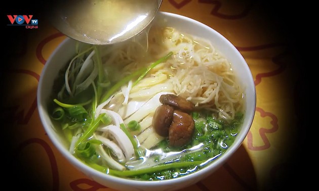 분 탕(bún thang)의 맛