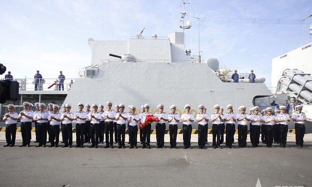 베트남과 중국 해군, 친선 교류 및 공동 순찰 실시