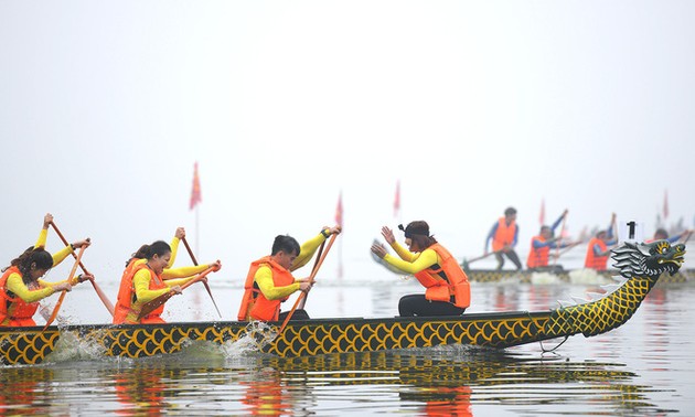 ការប្រឡងចែវទូកនាគបើកទូលាយទីក្រុងហាណូយ ២០១៨