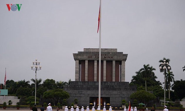 រំលឹកខួបអនុស្សាវរីយ៍រយៈពេល៧៣ឆ្នាំនៃបដិវត្តន៍ខែសីហានិងទិវាបុណ្យជាតិថ្ងៃទី២ខែកញ្ញា