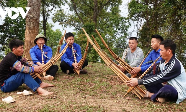 ថែរក្សាអត្តសញ្ញាណវប្បធម៌របស់ជនជាតិ Mong នៅខ្ពង់រាប Mu Cang Chai ខេត្ត Yen Bai