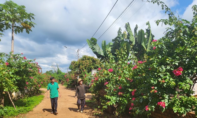 មេភូមិ Ama Thap - គំរូឈានមុខគេនៃភូមិ Buor