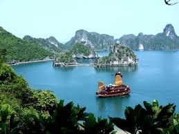 ឈូងសមុទ្រ Ha Long ស្ថិតក្នុងបញ្ជី “ទួរទេសចរណ៍១០០មិនមើលរំលង”