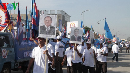 ការបោះឆ្នោតរដ្ឋសភាកម្ពុជាឆ្នាំ២០១៣៖សន្លឹកឆ្នោតសំរាប់ស្ថិរភាព។