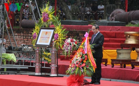 មណ្ឌលកេរ៌្តដំណែលប្រវត្តិសាស្ត្រ Lam Kinh ត្រូវបានទទួលស្គាល់ជាកេរ៌្តដំណែលជាតិពិសេស។