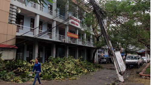 ខ្យល់ព្យុះ Haiyan បានធ្វើឲ្យមនុស្សចំនួន១៨នាក់ត្រូវស្លាប់និង៨១នាក់រងរបួស