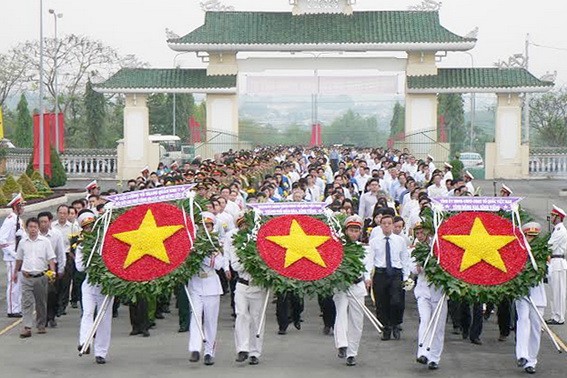 បណ្ដាសកម្មភាពរំលឹកខួបអនុស្សាវរីយ៍ទិវារំដោះភាគខាងត្បូងវៀតណាម-ឯកភាពប្រទេសជាតិ