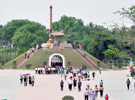 កំពែងបុរាណQuang Tri