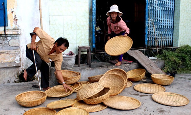 សកម្មភាពជួយជ្រោមជ្រែងទិវាជនពិការអន្តរជាតិថ្ងៃទី៣ធ្នូ