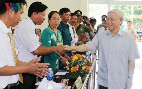 អគ្គលេខាបក្ស លោក Nguyen Phu Trong អញ្ជើញទៅទស្សនកិច្ចការងារនៅខេត្ត Phu Yen