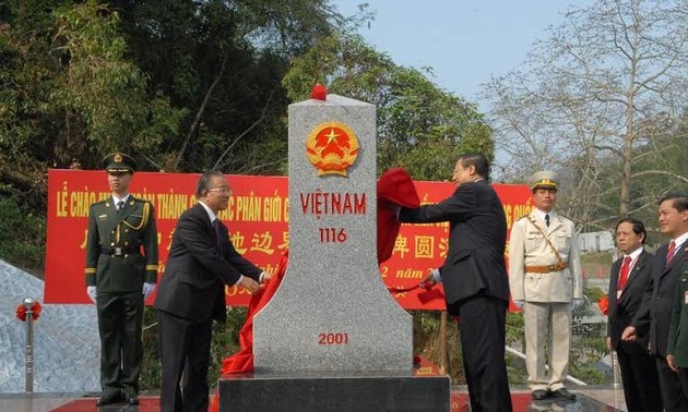 កសាងខ្សែព្រំដែនវៀតណាម-ចិនសន្តិភាព ស្ថិរភាព មិត្តភាព សហប្រតិបត្តិការនិងរួមគ្នាអភិវឌ្ឍន៍