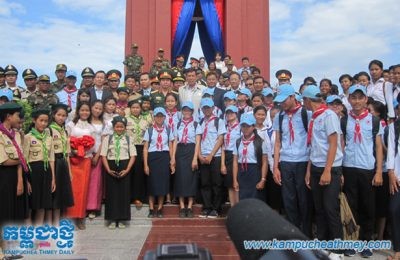 សម្ពោធវិមានមិត្តភាពវៀតណាម-កម្ពុជានិងវិមានឯករាជ្យខេត្តកំពង់ឆ្នាំ