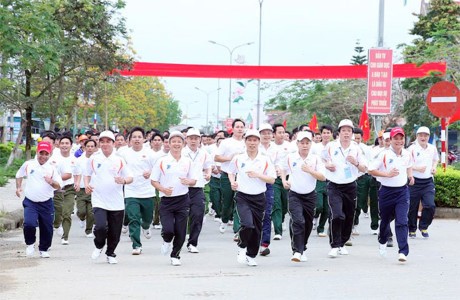 រំលឹកខួបអនុស្សាវរីយ៍លើកទី៨៦នៃទិវាបង្កើតសម្ព័ន្ធសមាគមន៍យុវជនកុម្មុយនីស្តហូជីមិញ