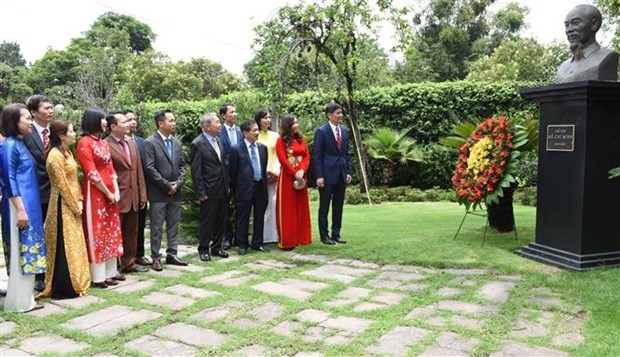 Kegiatan Dalam Rangka Peringati Hari Nasional Vietnam ke-76 di Semua Negara.