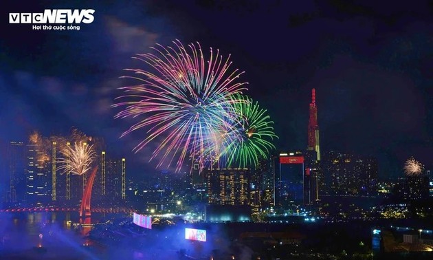 호찌민시, 2026년 새해맞이 불꽃놀이 공연 6곳에서 펼쳐