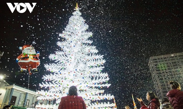 芒朗教区的温馨圣诞