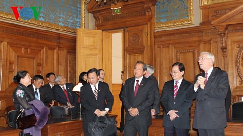 Vietnam, France enhance cooperation between court bodies