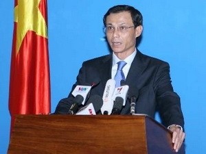 Vietnam protests China over granting illegal residence certificate in Hoang Sa