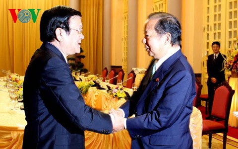 President Truong Tan Sang receives Japanese Lower House Budget Committee Chairman 