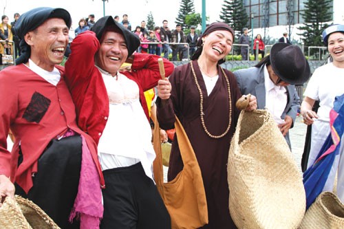 Chay Ro folk game in Bac Ninh