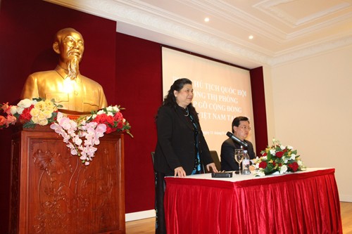 NA Vice chairwoman acknowledges contributions by overseas Vietnamese in France