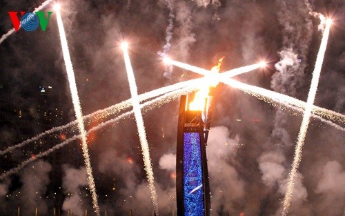 Southeast Asian Games open in Singapore with spectacular ceremony