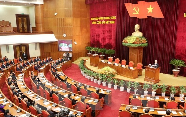 The 12th plenum of the 11th Party Central Committee closes