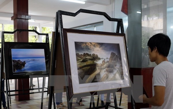 Photo exhibition on Vietnamese heritages opens in Da Nang