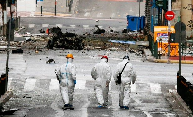 Bomb blast in Athens’ downtown