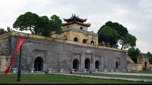 Large-scale architectural traces discovered at Thang Long citadel 