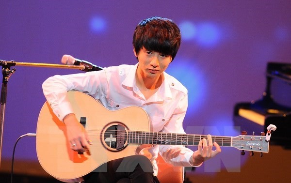 Korean guitar prodigy to perform in Vietnam