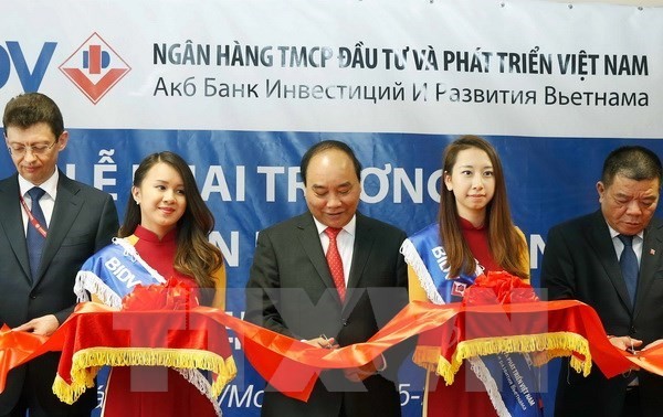 Prime Minister Nguyen Xuan Phuc attends Vietnam-Russia business forum