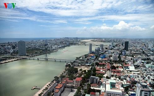 Developing a key economic region in central Vietnam