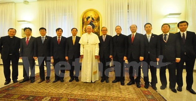 Vatican wishes to boost relations with Vietnam 