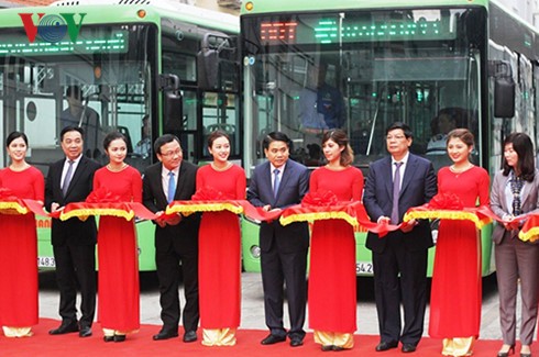 Bus Rapid Transit operates on Kim Ma-Yen Nghia route, Hanoi