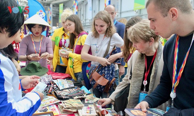 Vietnamese cultural identities at the world festival for students and youth