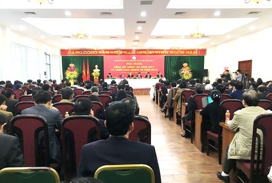 Deputy PM Vuong Dinh Hue attends Vietnam Cooperative Alliance’s meeting